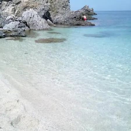 Gasthuis Aegean Blue Luxury With Pool Trikovilon